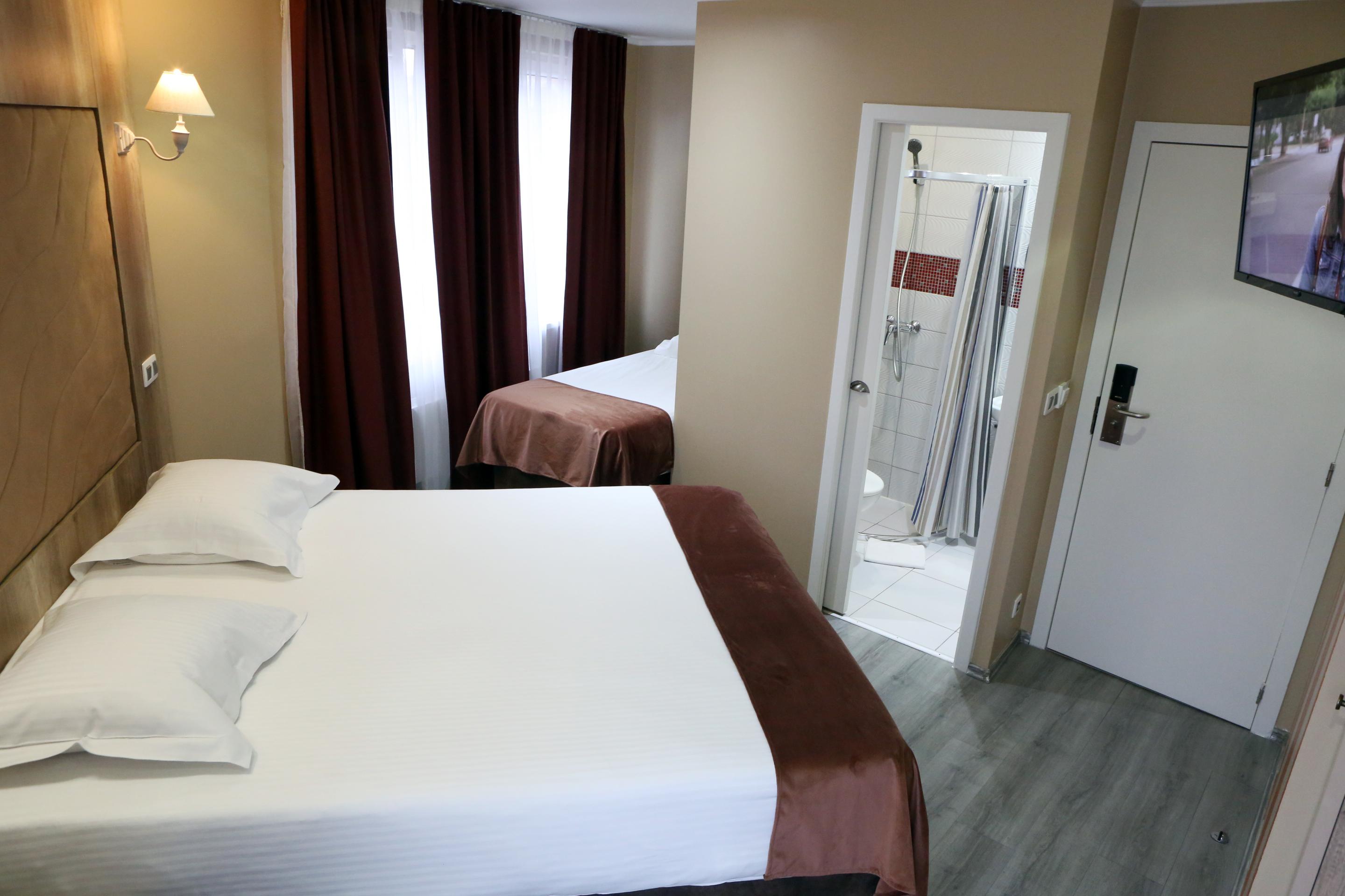 Hotel Phenix Дилбек Экстерьер фото